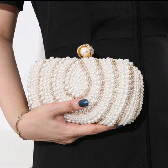 Tara - Water Droplet Shaped Pearl Clutch - Picture 7 of 7